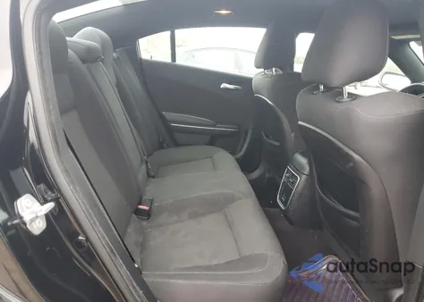 2018 Dodge Charger R/T 392 из США, поврежденный, VIN 2C3CDXGJ8JH273018